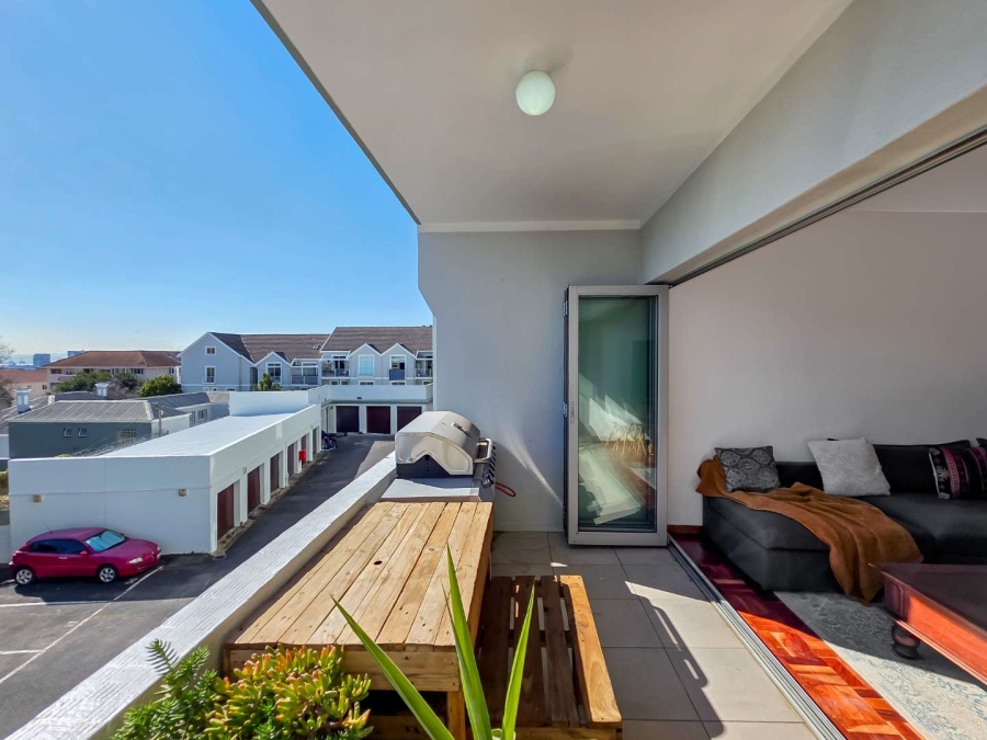 2 Bedroom Property for Sale in Oranjezicht Western Cape